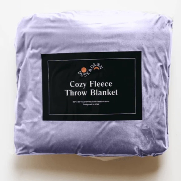 DUSK & DAWN Lavender Purple Cozy Fleece Throw Blanket - Picture 3 of 5